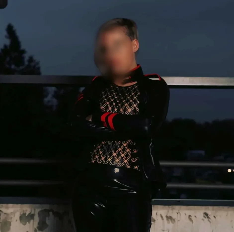 Fatima, 38